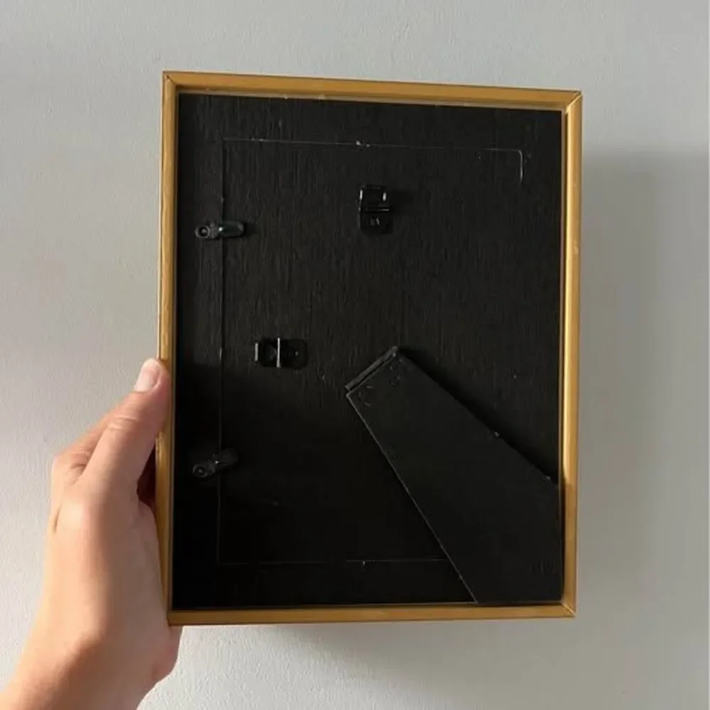 5 x 7 Gold-colored Frame